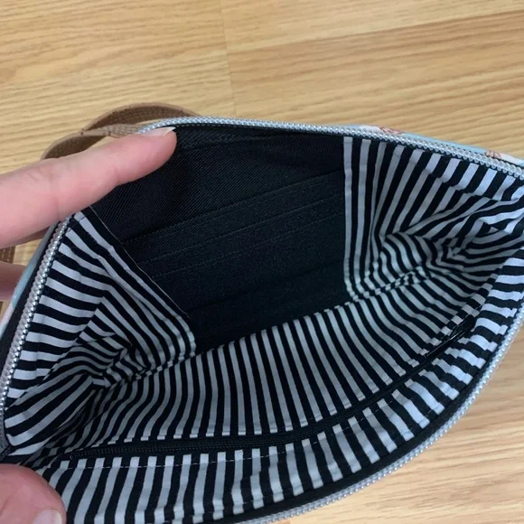 Cloud Rabbit Crossbody Bag - Picture 3 of 6